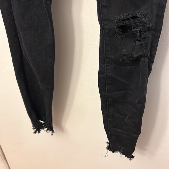 American Eagle Women’s Jeans Black/Distressed Size 00 Short - Picture 3 of 8